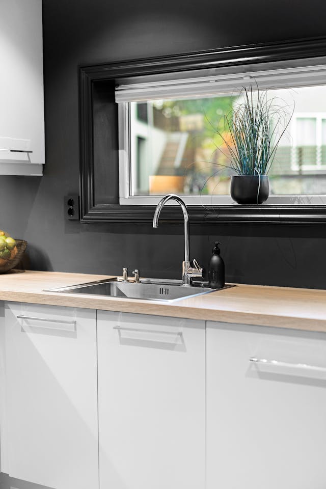 kolor ścian do białej kuchni